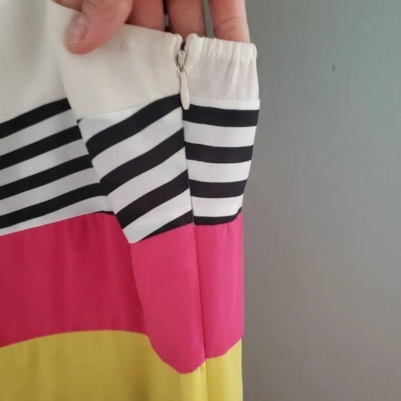 Esley M lightweight top - Picture 7 of 7